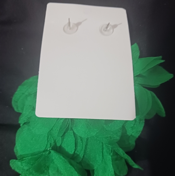 NEW Women Fashion Green Earrings - Picture 6 of 7